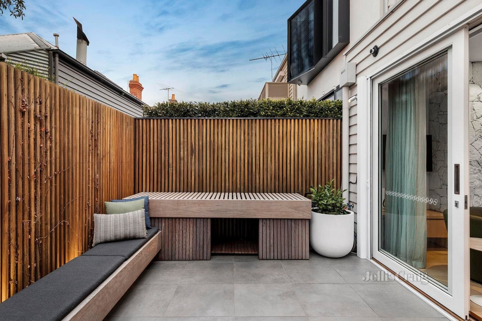 32 Glover Street, South Melbourne, South Melbourne - Image 1