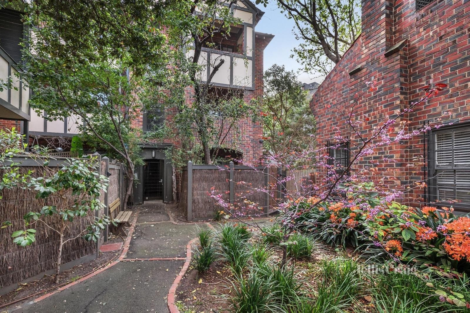 8/17 Charnwood Grove, St Kilda, St Kilda - Image 1