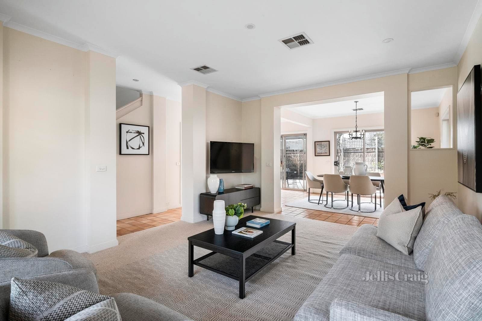 14 Canberra Parade, Port Melbourne, Port Melbourne - Thumbnail 5