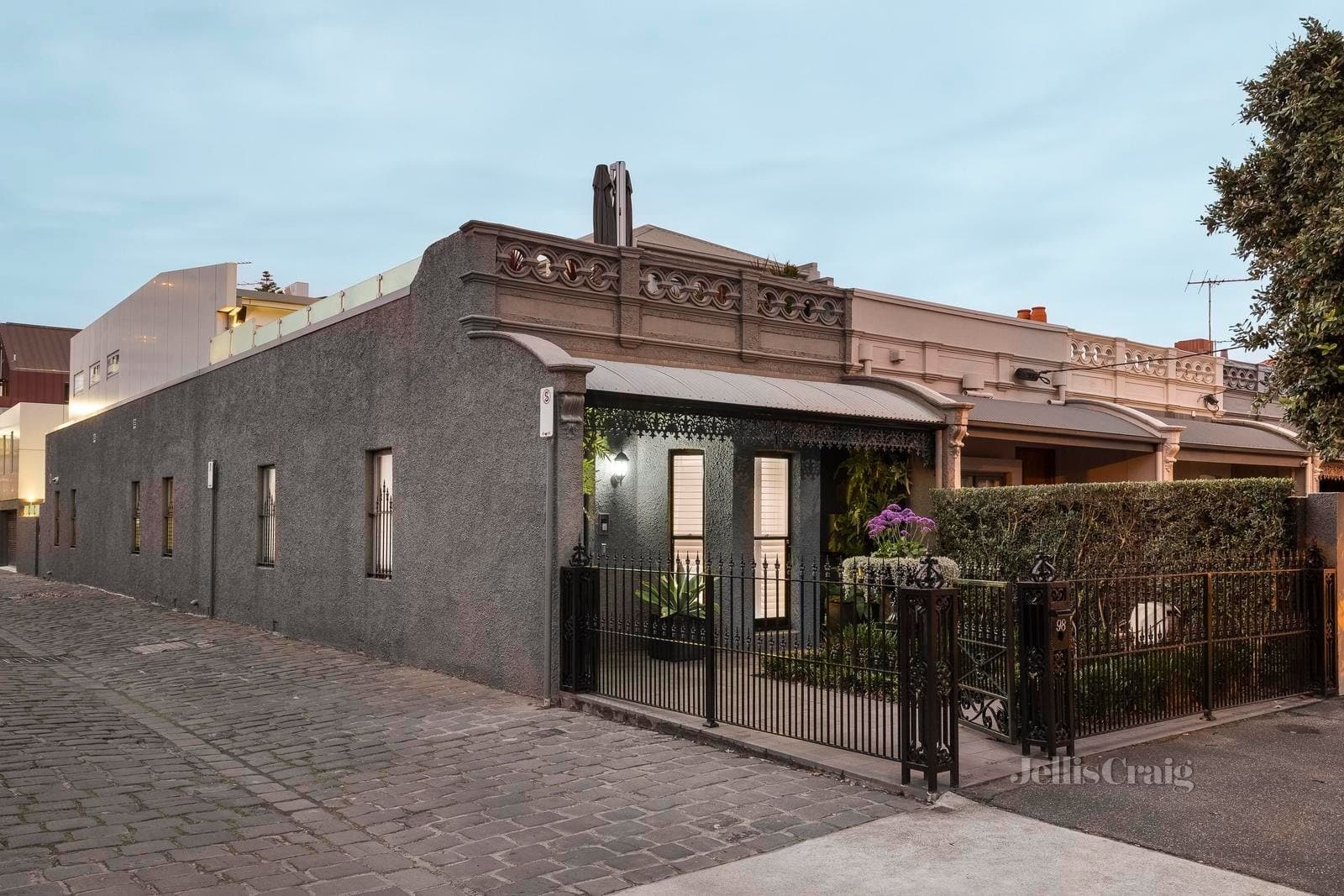 98 Armstrong Street, Middle Park, Middle Park - Thumbnail 3