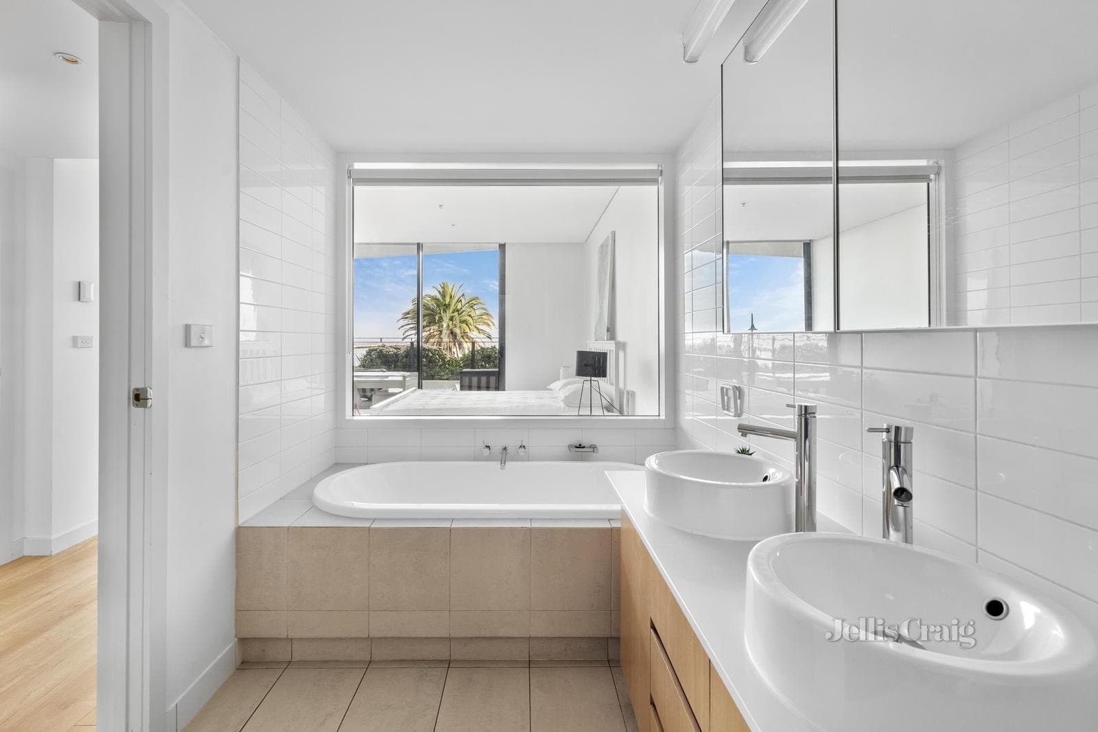 T02/155 Beach Street, Port Melbourne, Port Melbourne - Thumbnail 8