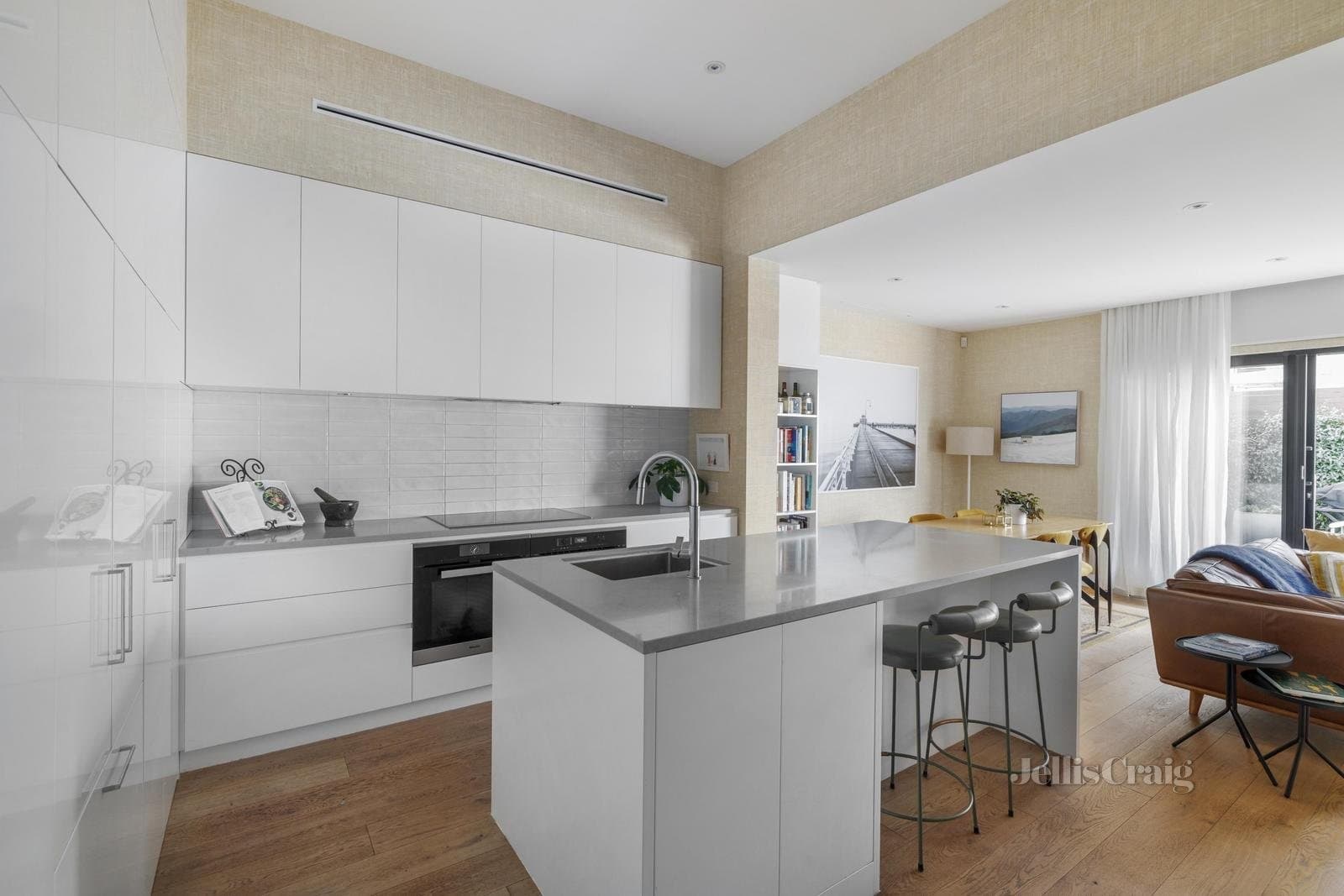 55 Merton Street, Albert Park, Albert Park - Thumbnail 5