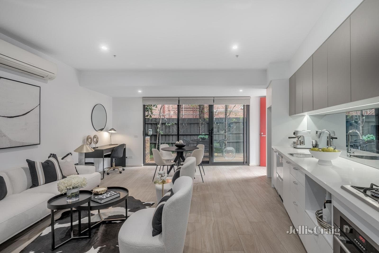 6/23 Mitford Street, St Kilda, St Kilda - Thumbnail 3