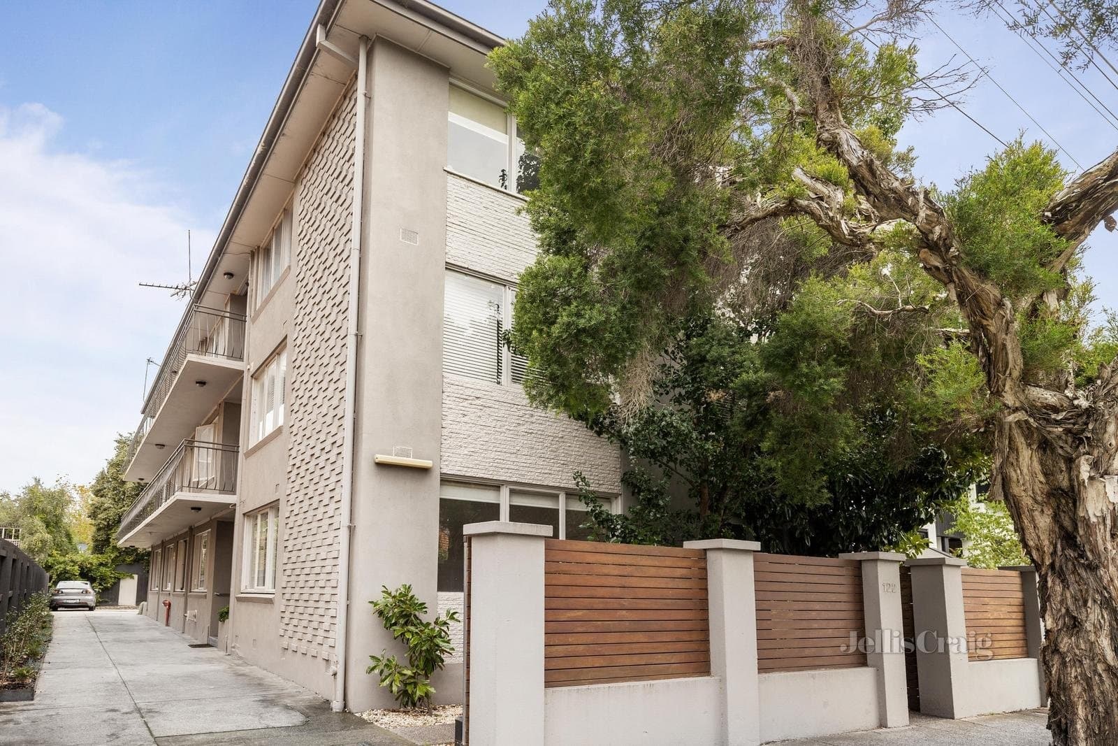 8/122 Glen Huntly Road, Elwood, Elwood - Image 1
