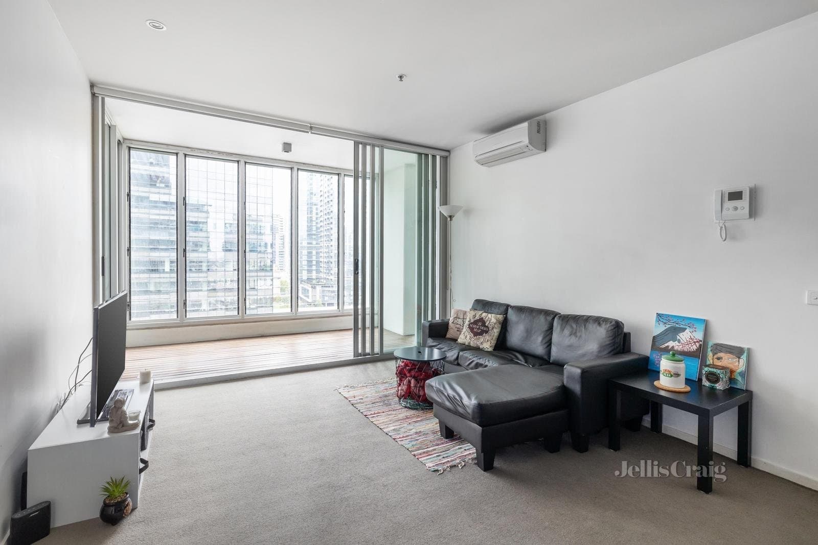 1307/8 McCrae Street, Docklands, Docklands - Thumbnail 3