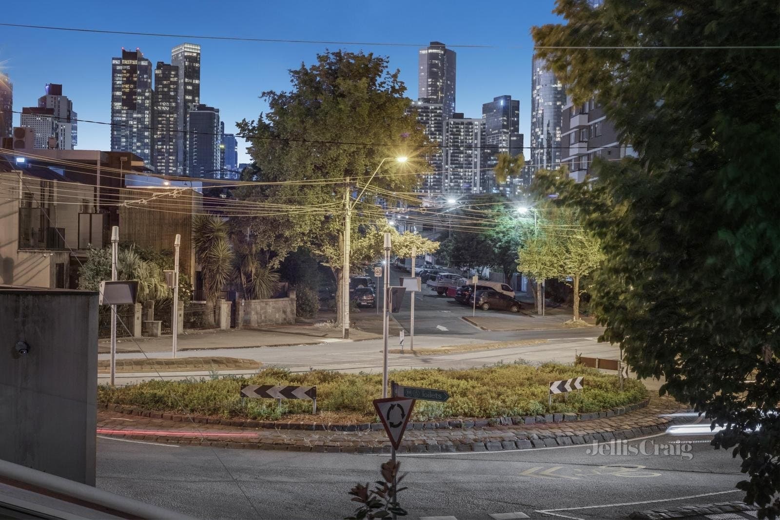8 Heather Street, South Melbourne, South Melbourne - Image 1
