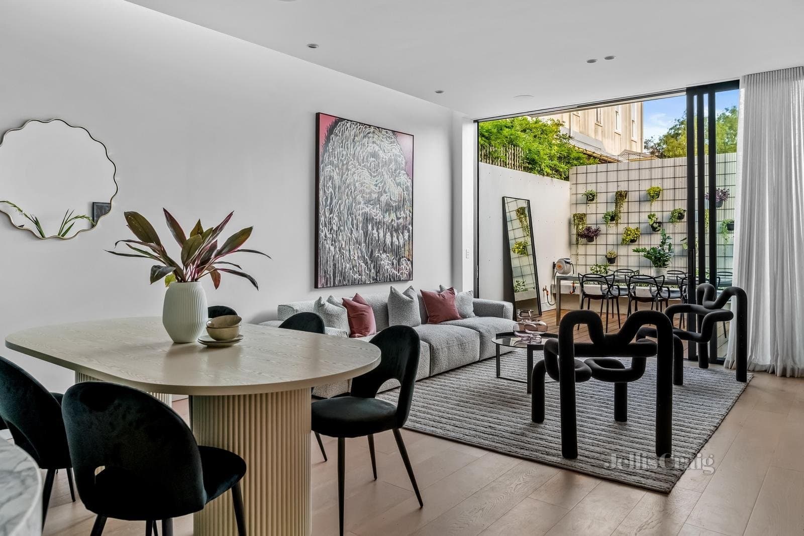 256 Ross Street, Port Melbourne, Port Melbourne - Thumbnail 3