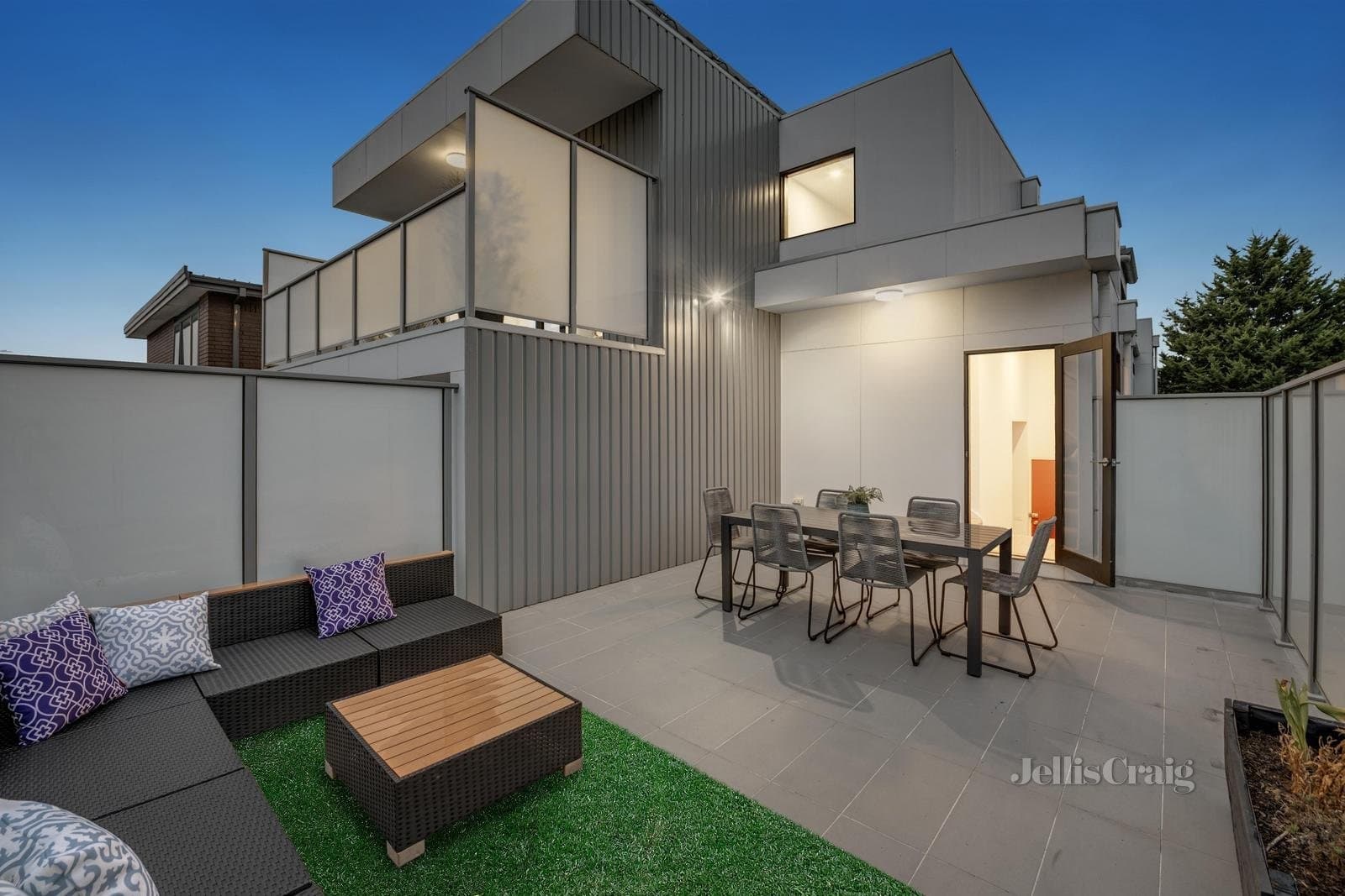101/129 Hotham Street, Balaclava, Balaclava - Thumbnail 2
