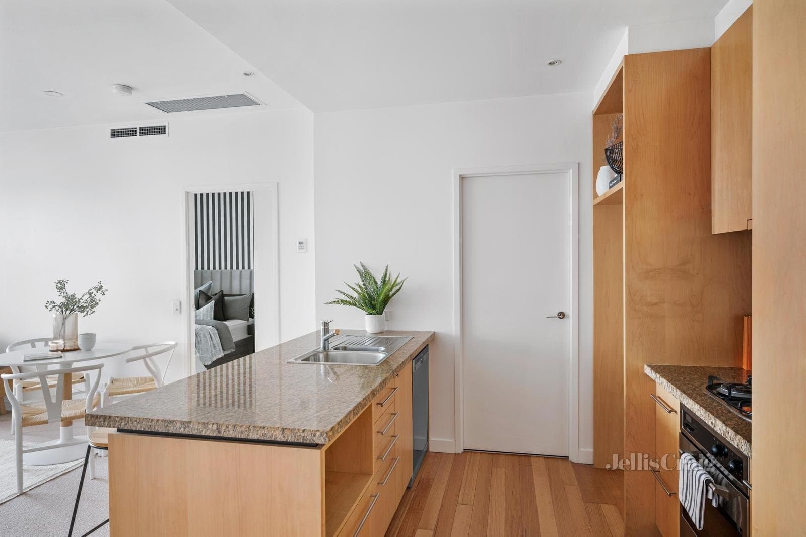 1810/45 Haig Street, Southbank, Southbank - Thumbnail 5