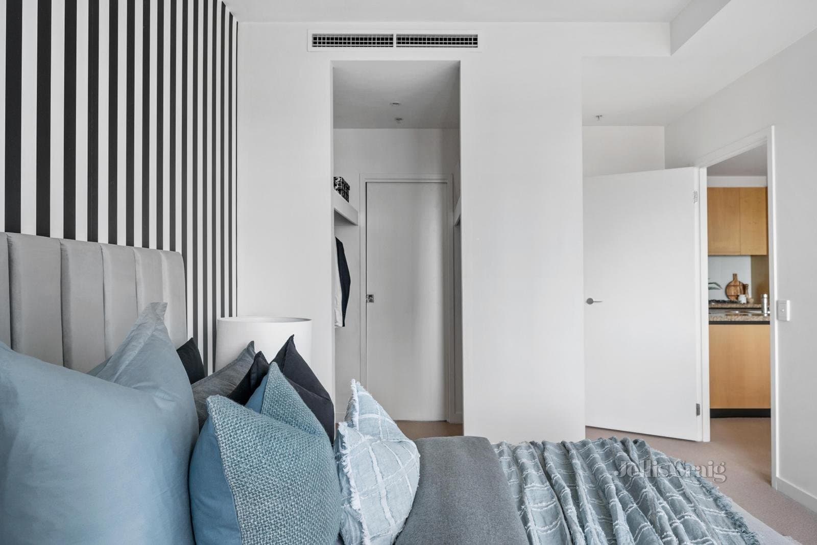 1810/45 Haig Street, Southbank, Southbank - Thumbnail 8