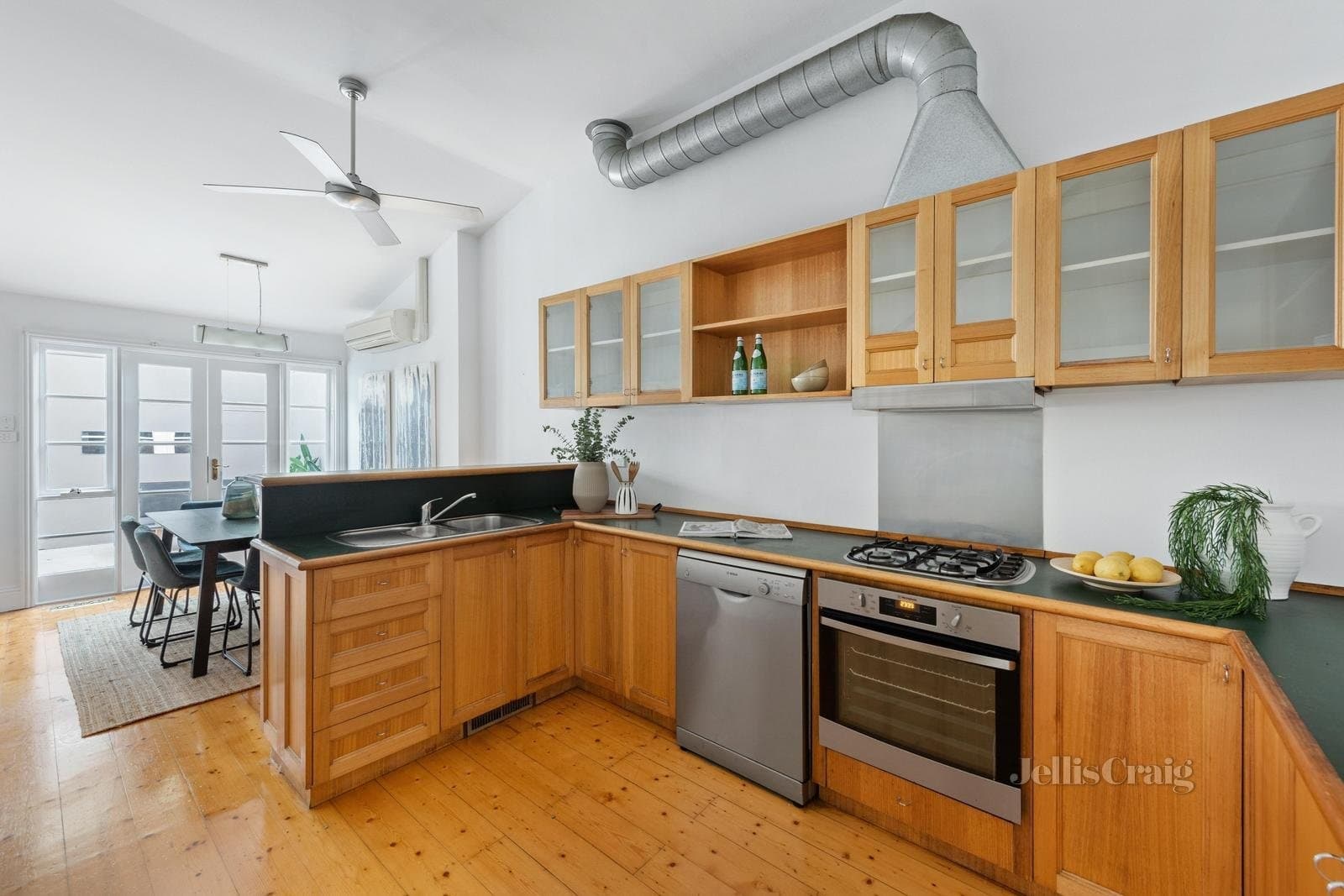 63 Heath Street, Port Melbourne, Port Melbourne - Thumbnail 5
