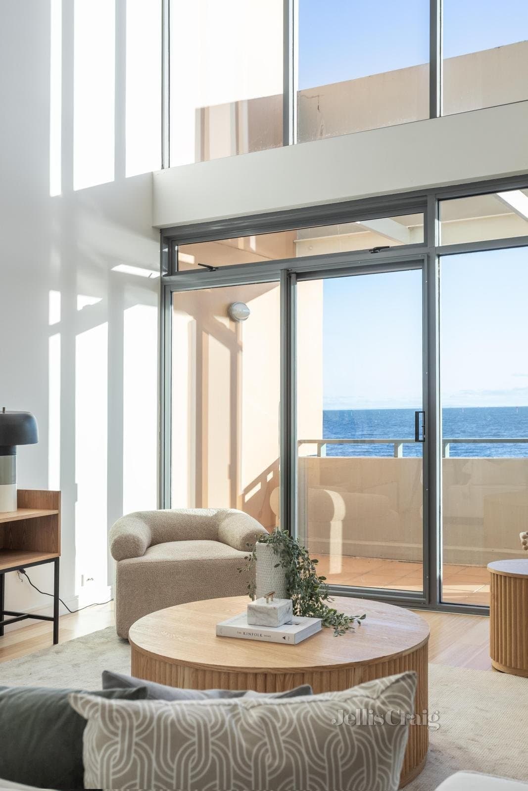 302/2 Pier Street, Port Melbourne, Port Melbourne - Thumbnail 4