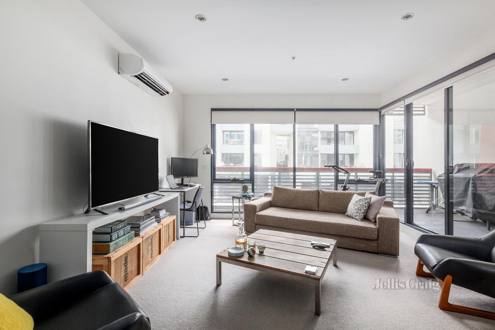 203/216 Rouse Street, Port Melbourne, Port Melbourne - Thumbnail 3