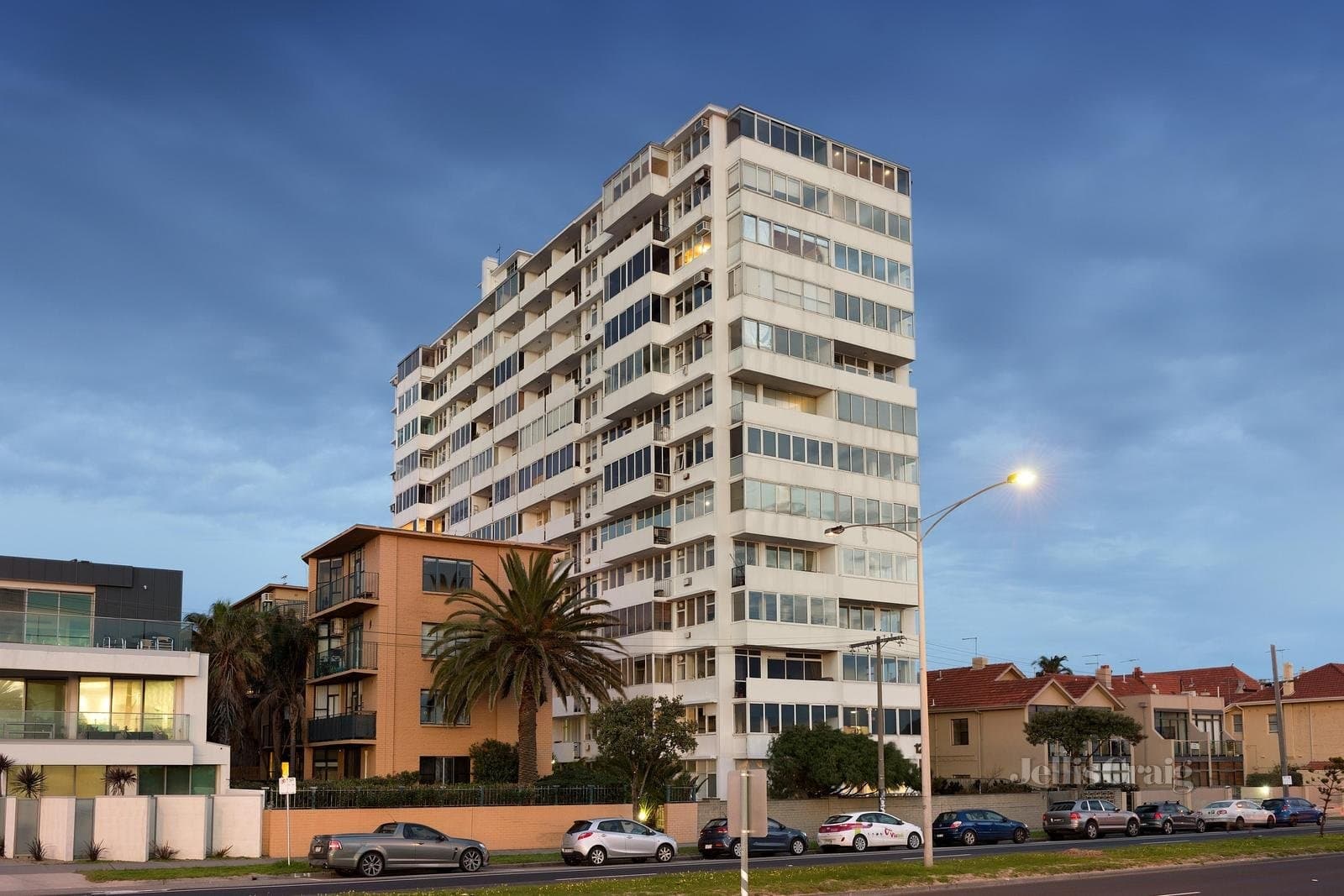 7H/12 Marine Parade, St Kilda, St Kilda - Thumbnail 3