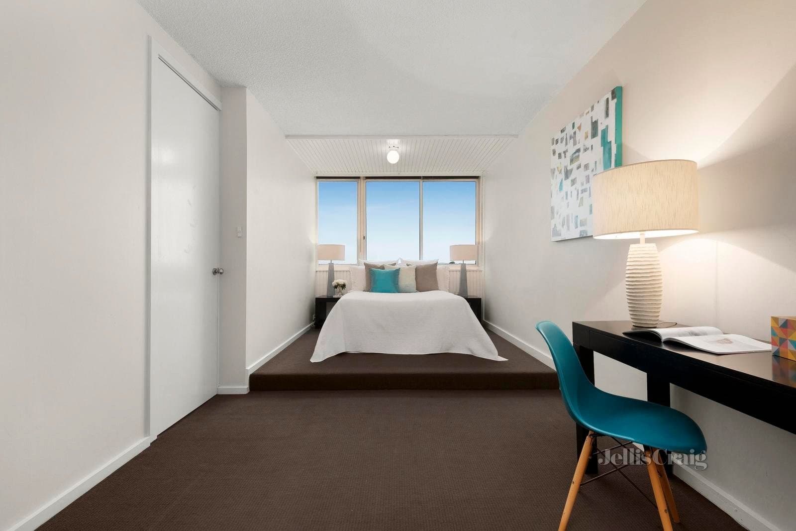 7H/12 Marine Parade, St Kilda, St Kilda - Thumbnail 6