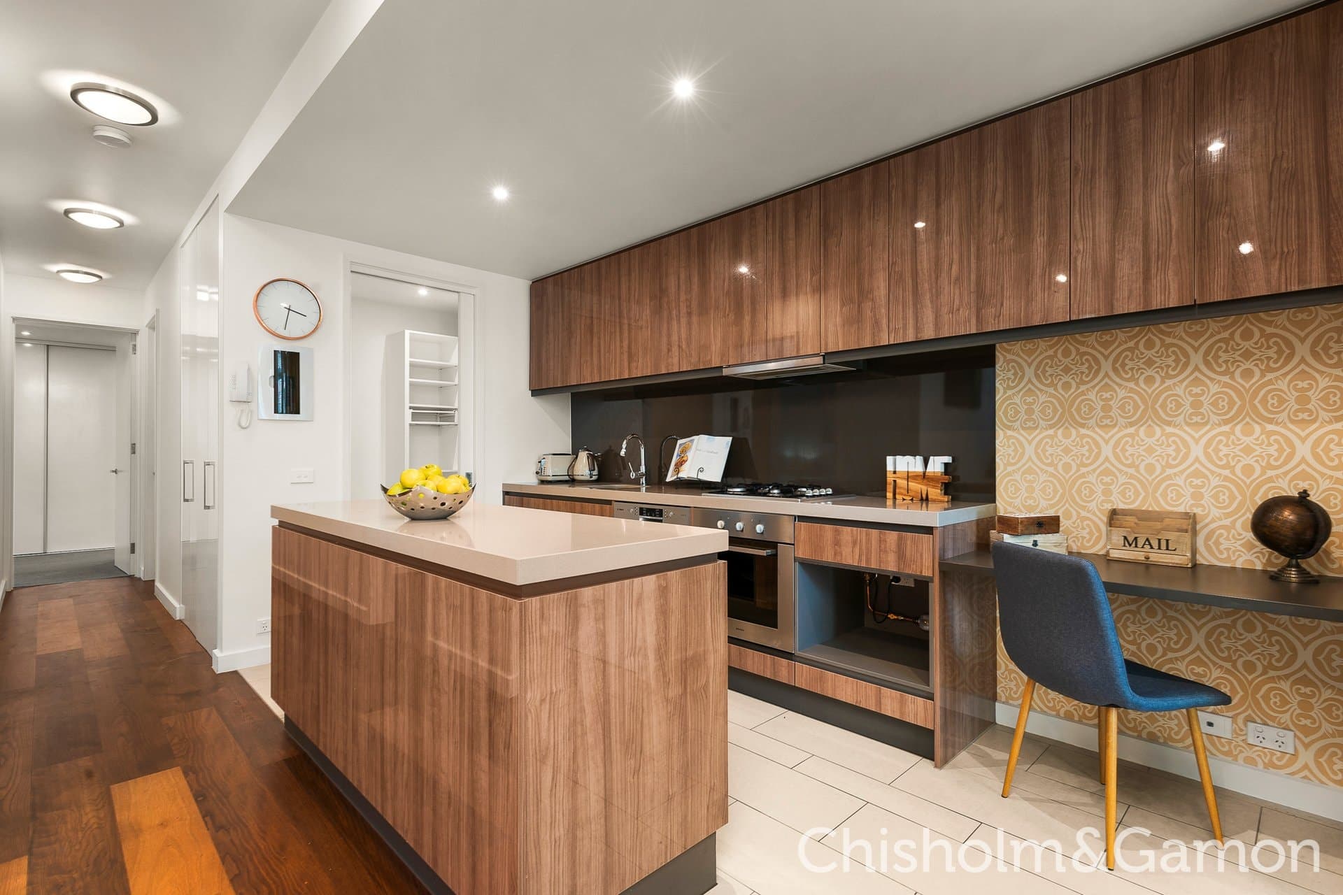 2/24 Crimea Street, St Kilda, St Kilda - Thumbnail 2