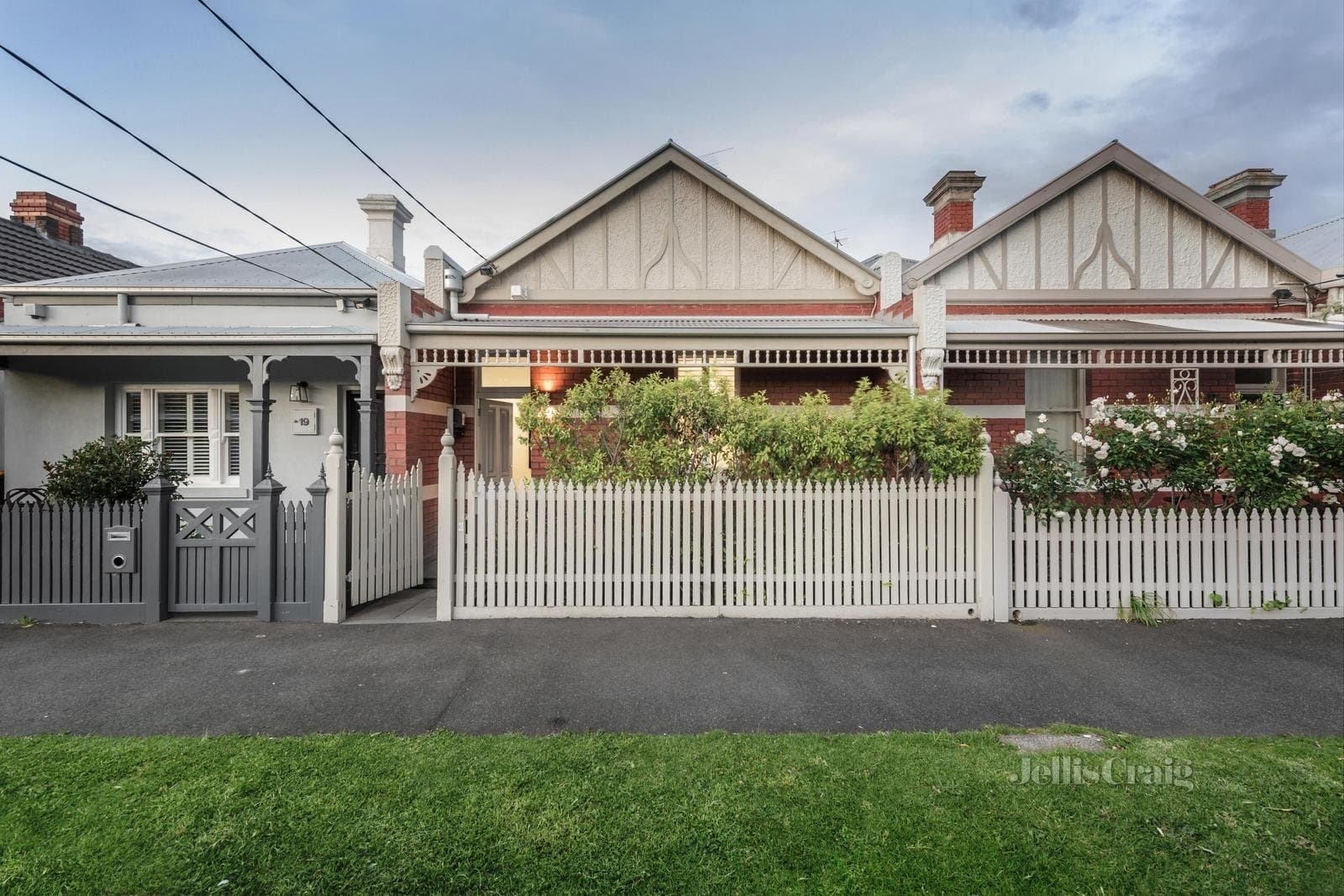 21 Dinsdale Street, Albert Park, Albert Park - Thumbnail 2