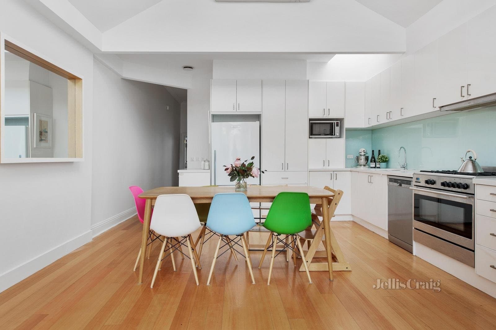 64 Derham Street, Port Melbourne, Port Melbourne - Thumbnail 5