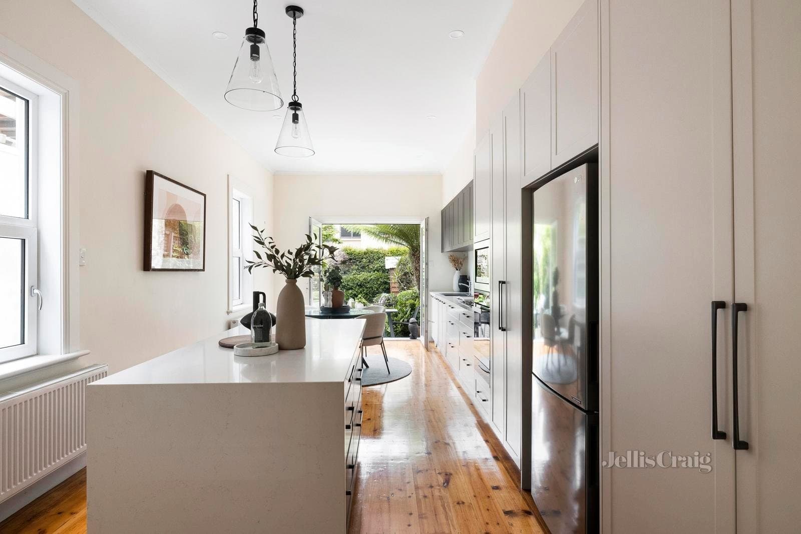 17 Howe Crescent, South Melbourne, South Melbourne - Thumbnail 8