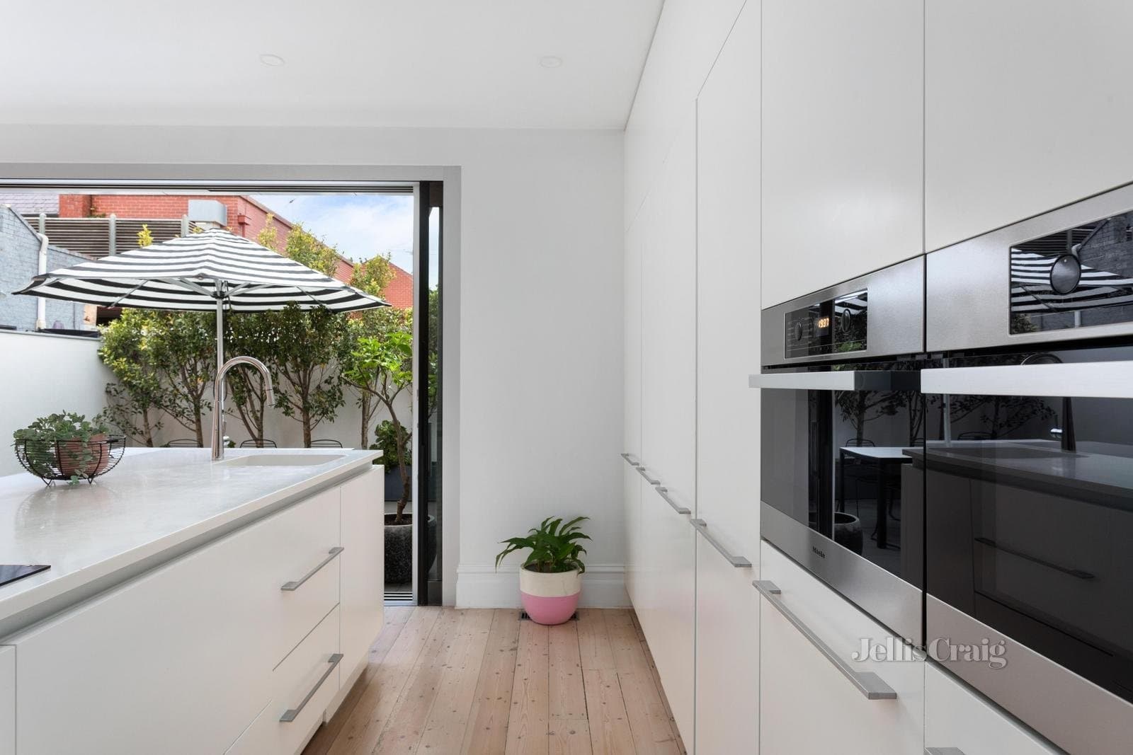 35 Armstrong Street, Middle Park, Middle Park - Thumbnail 6