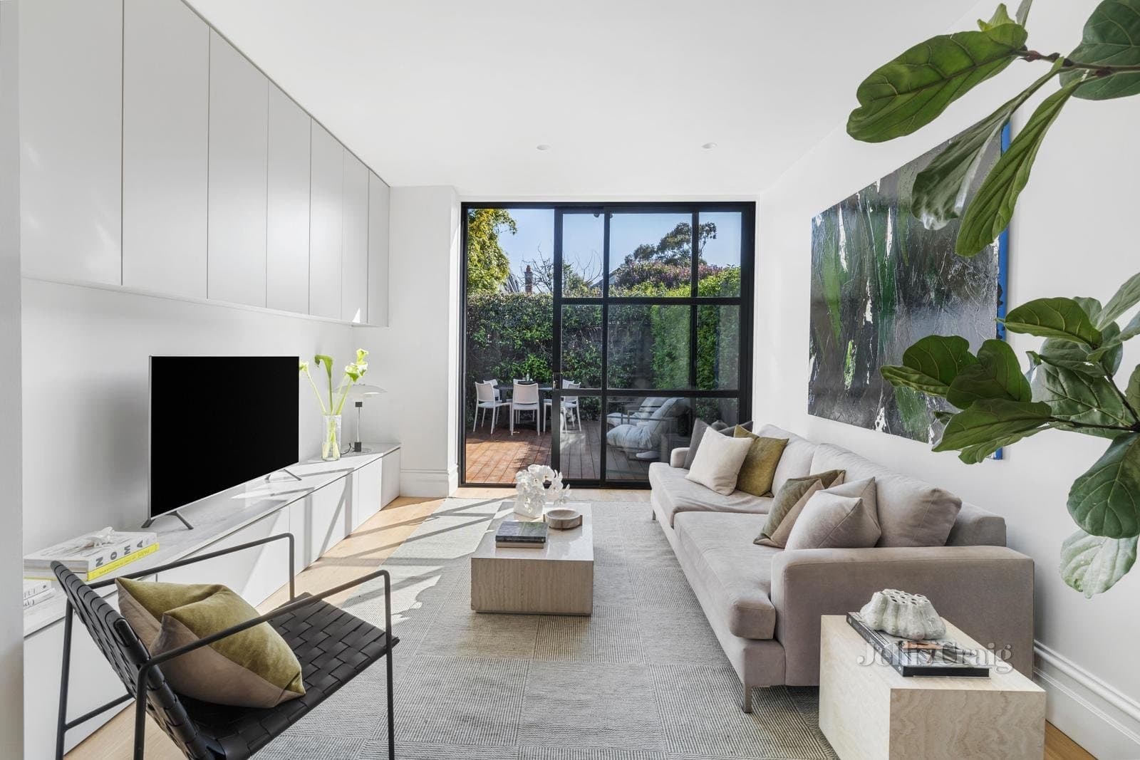 65 Ashworth Street, Albert Park, Albert Park - Thumbnail 2