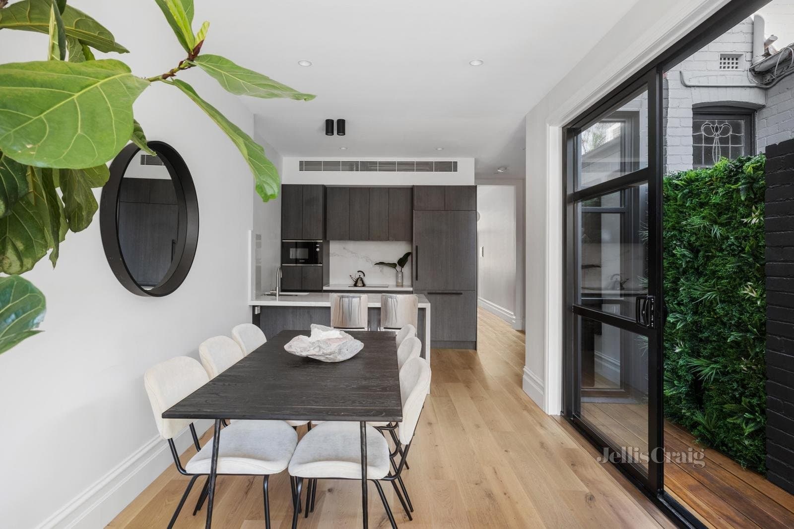 65 Ashworth Street, Albert Park, Albert Park - Thumbnail 5