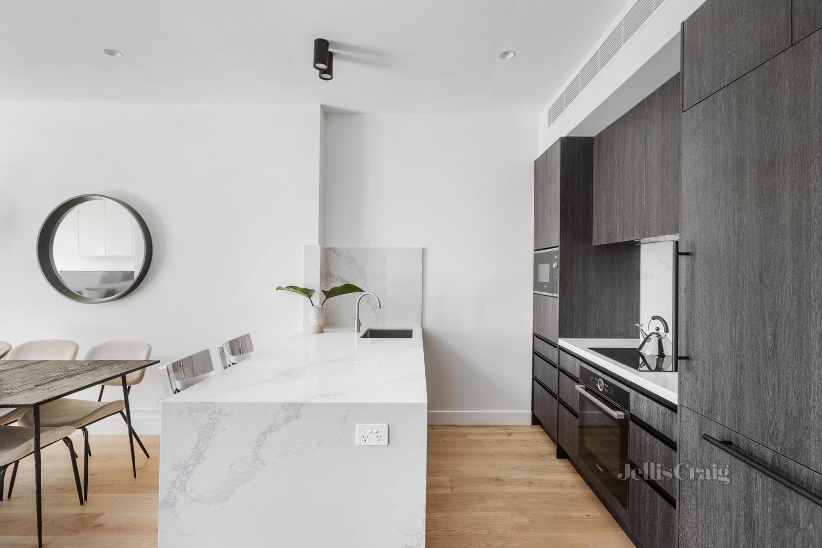 65 Ashworth Street, Albert Park, Albert Park - Thumbnail 7