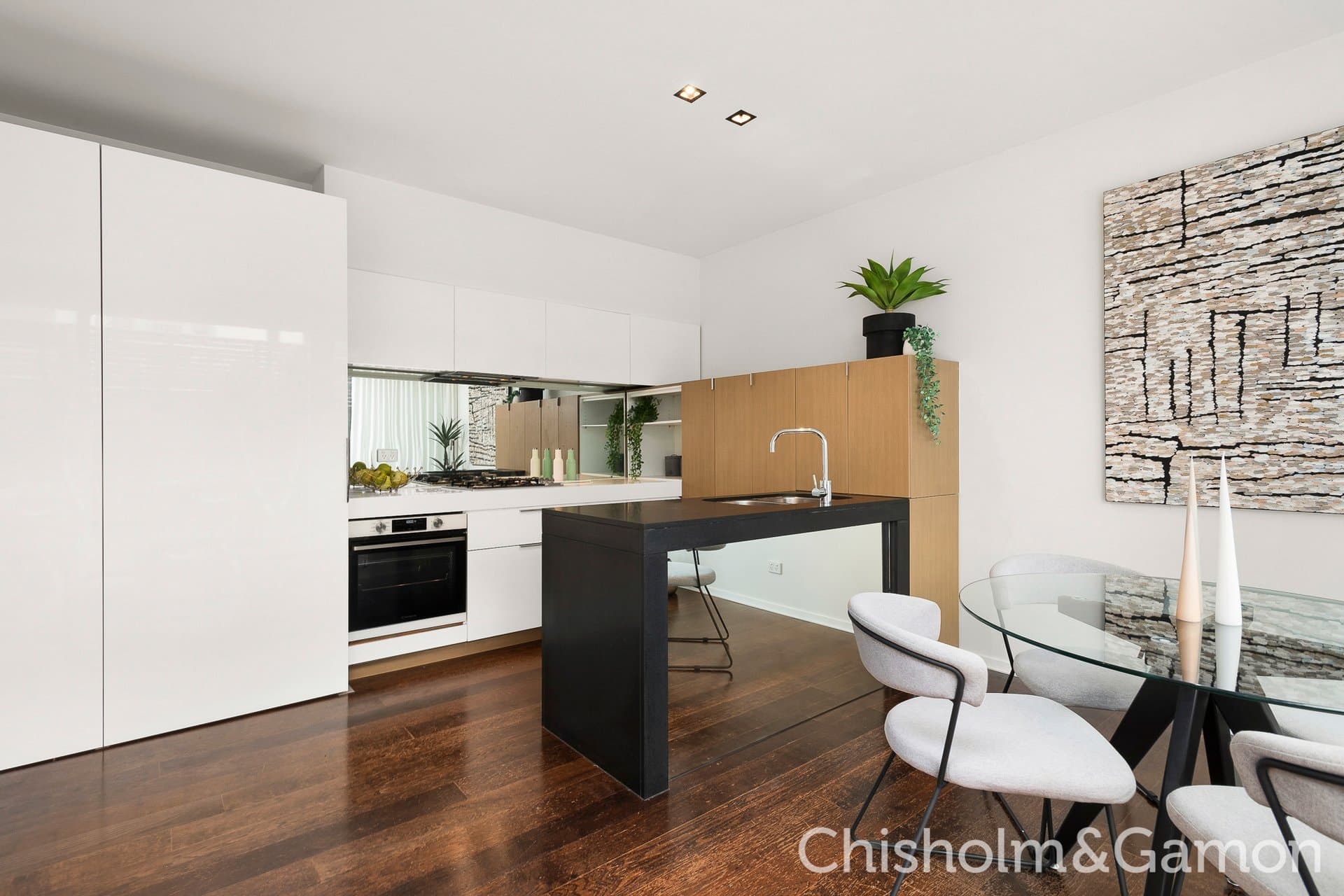 4/111 Ruskin Street, Elwood, Elwood - Image 1