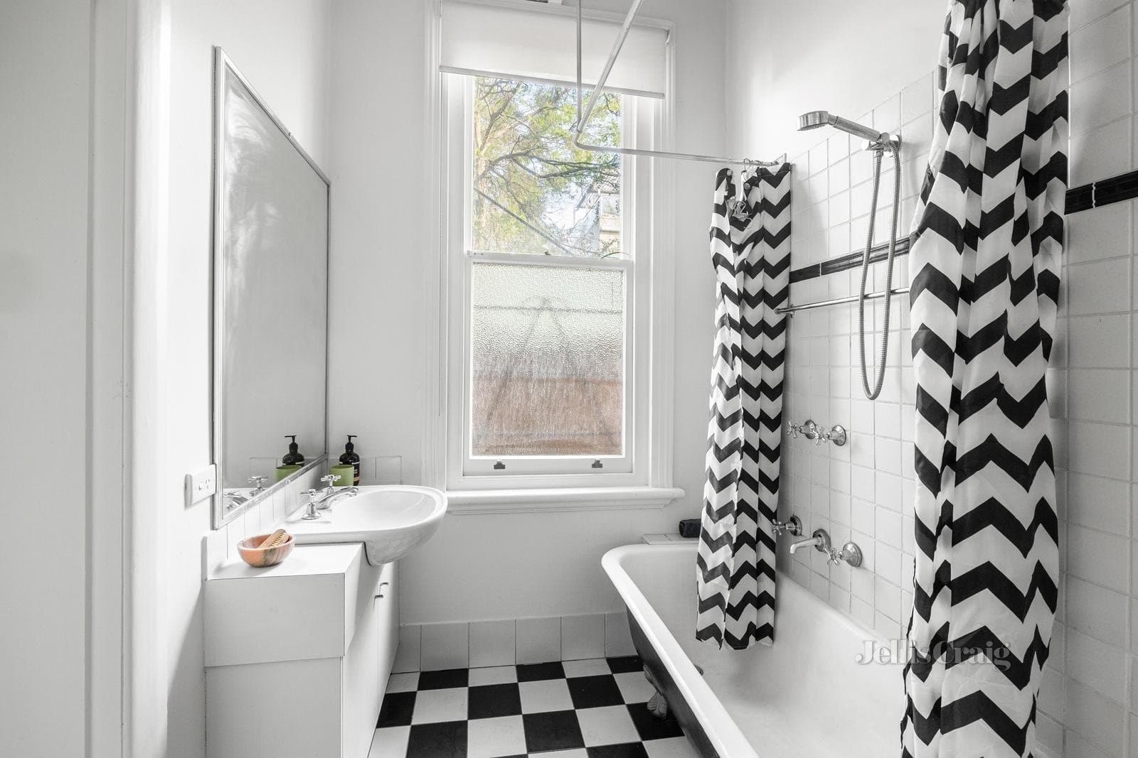 2/19 Marine Parade, St Kilda, St Kilda - Image 1