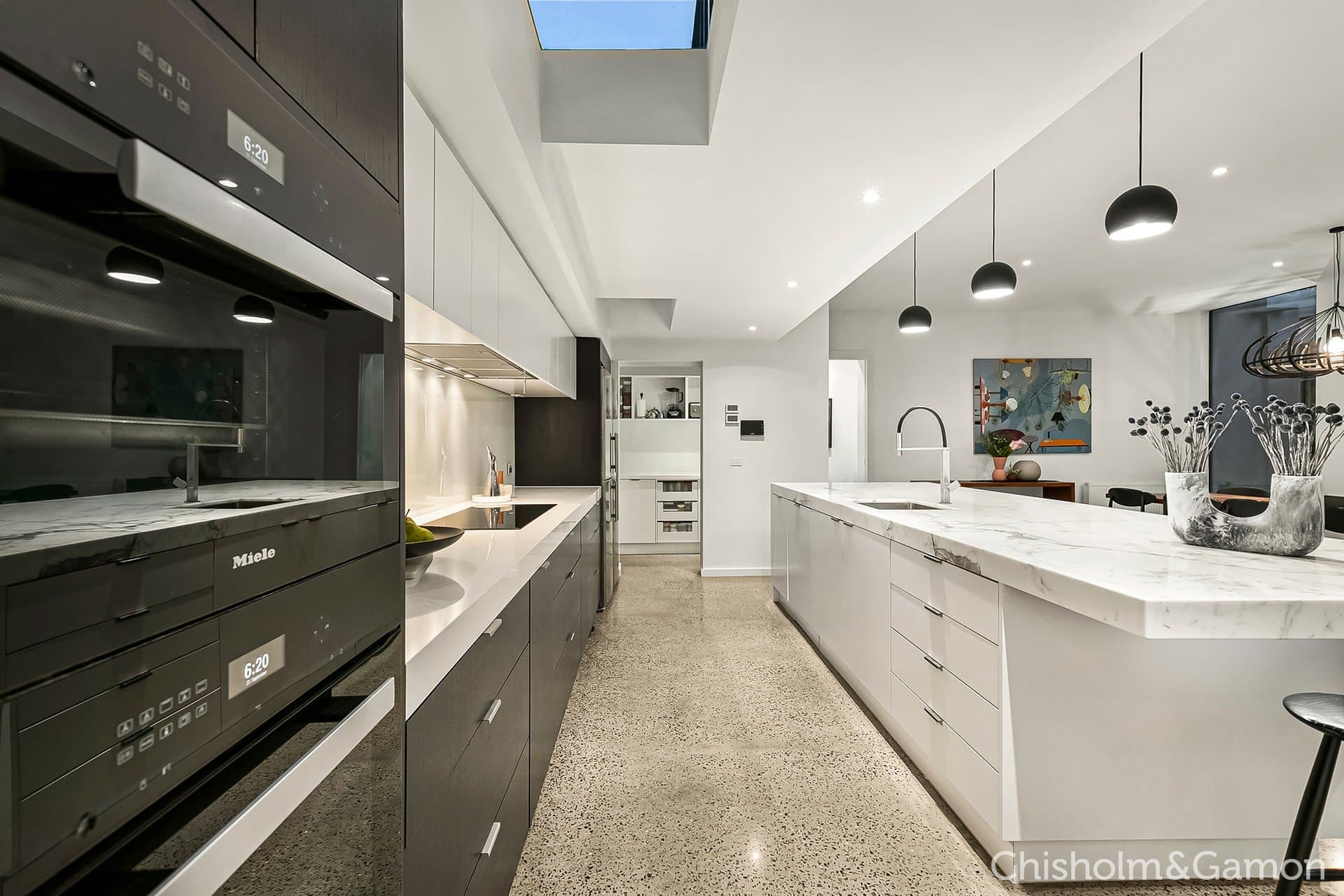 19 Foam Street, Elwood, Elwood - Thumbnail 8