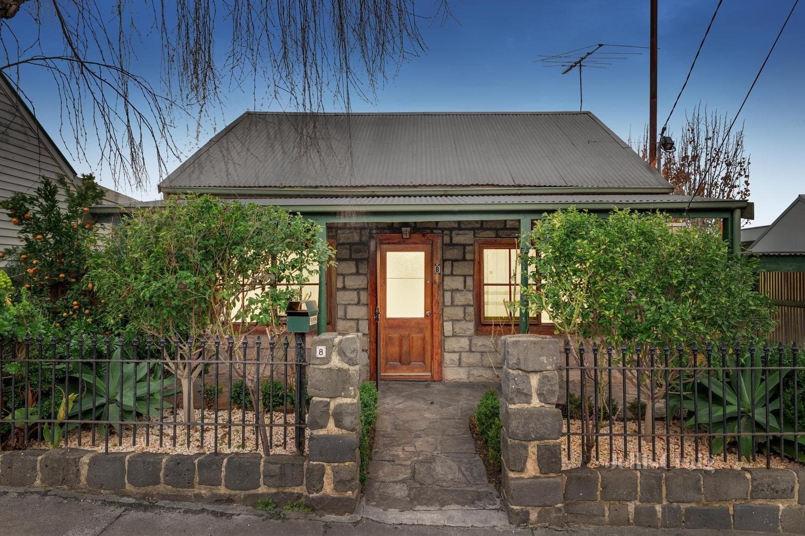 8 Frampton Street, St Kilda, St Kilda - Thumbnail 2