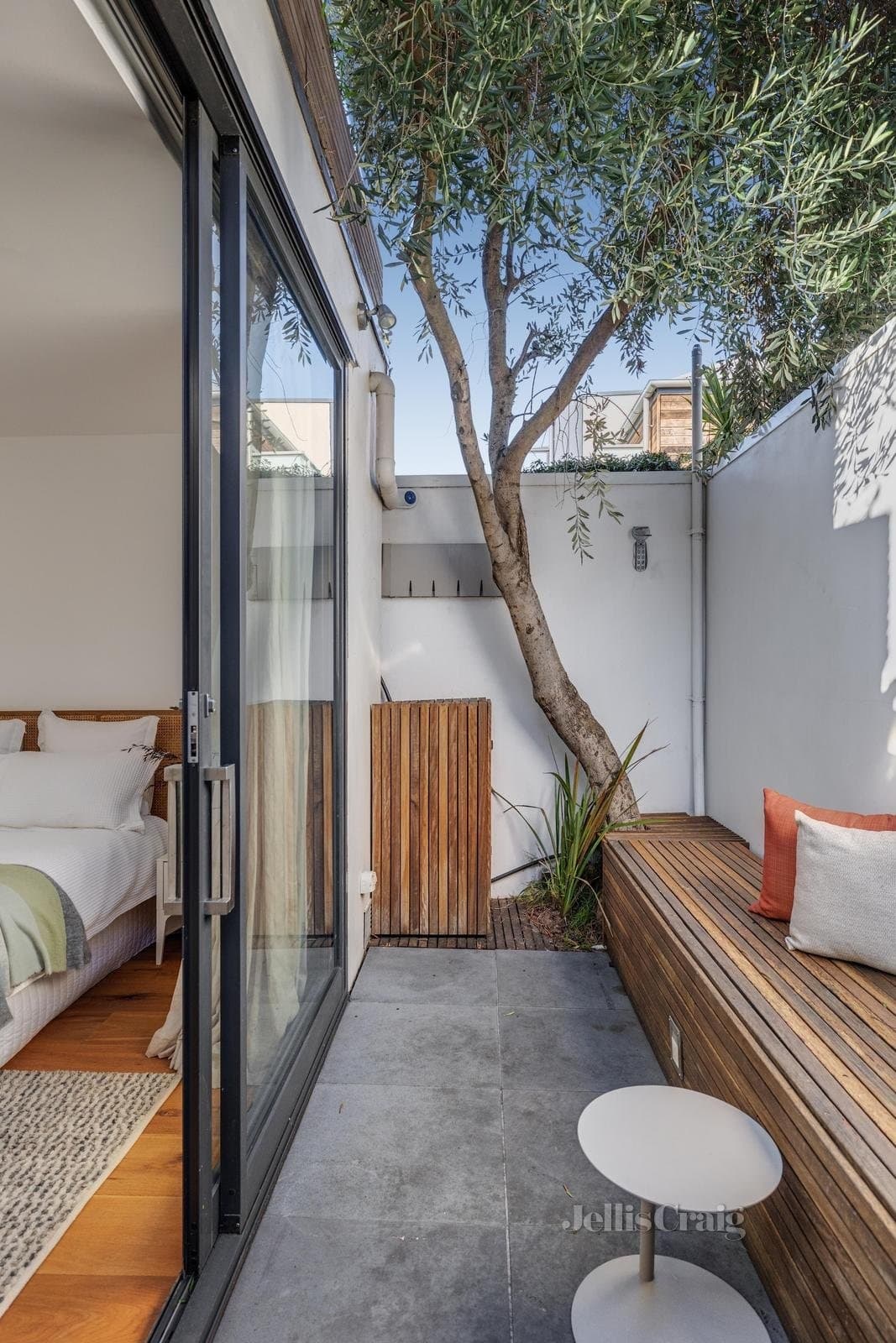 20 Little Graham Street, Albert Park, Albert Park - Image 1