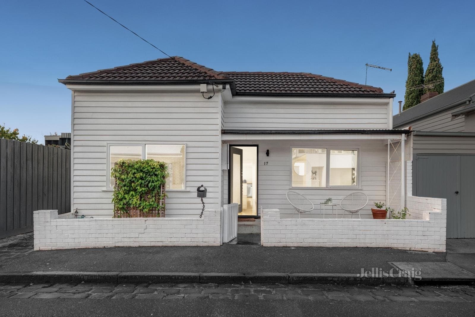 17 Erskine st, Albert Park, Albert Park - Thumbnail 2