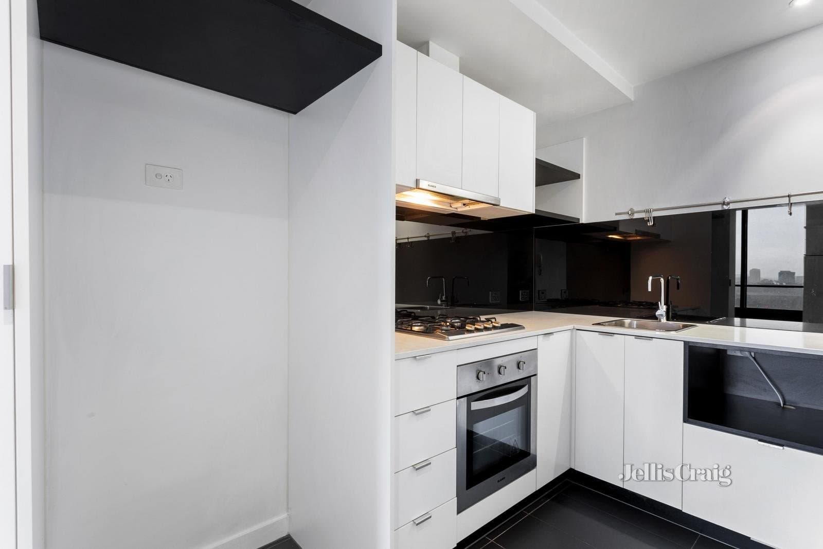 1010/7 Katherine Place, Melbourne, Melbourne - Thumbnail 4