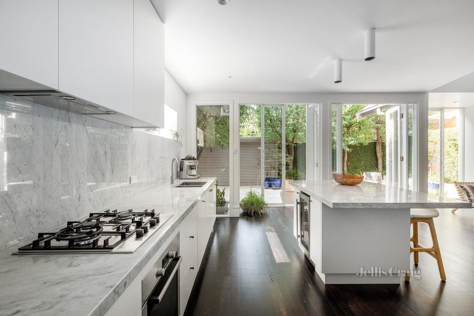 49 Dinsdale Street, Albert Park, Albert Park - Thumbnail 4