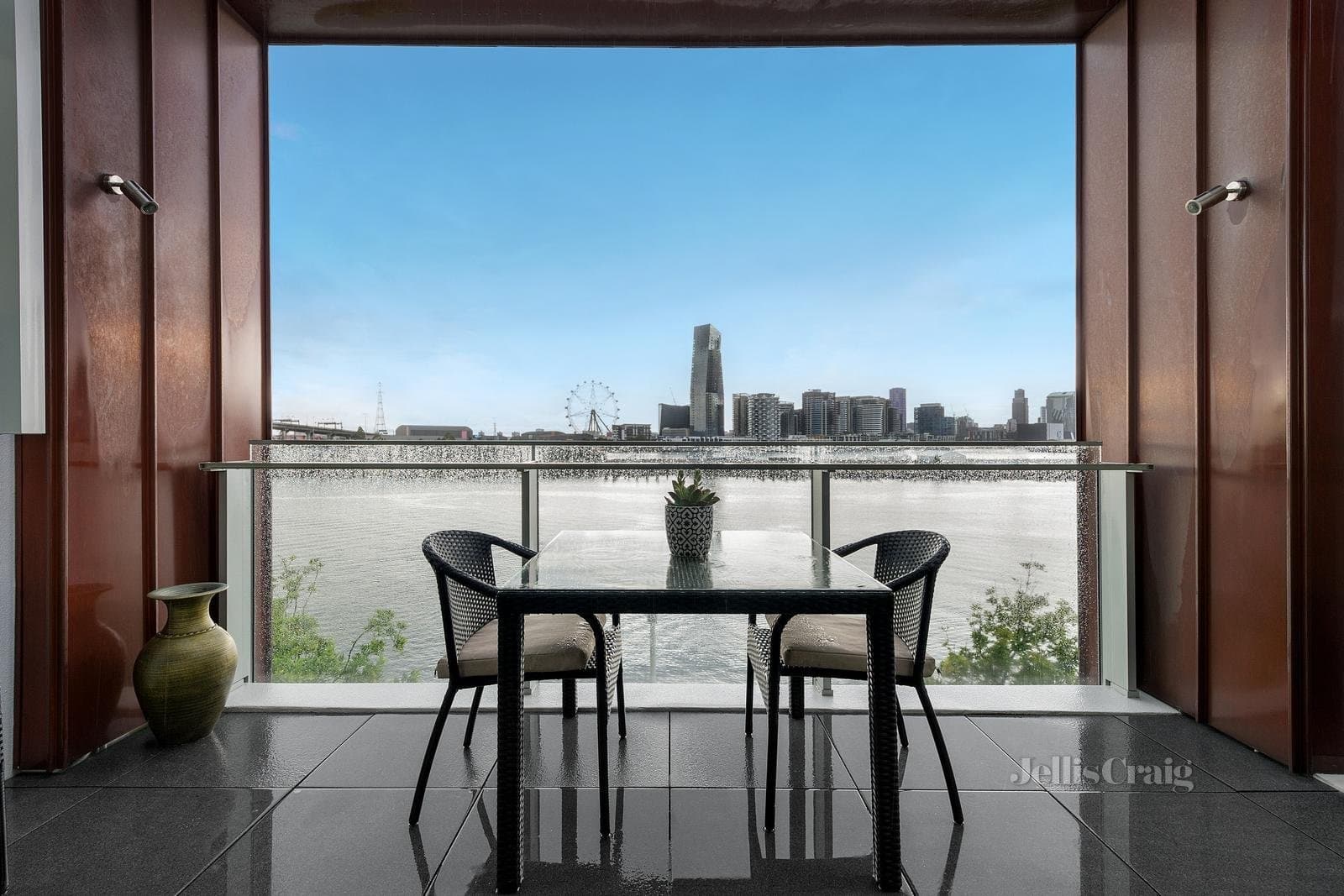 210 River Esplanade, Docklands, Docklands - Thumbnail 7