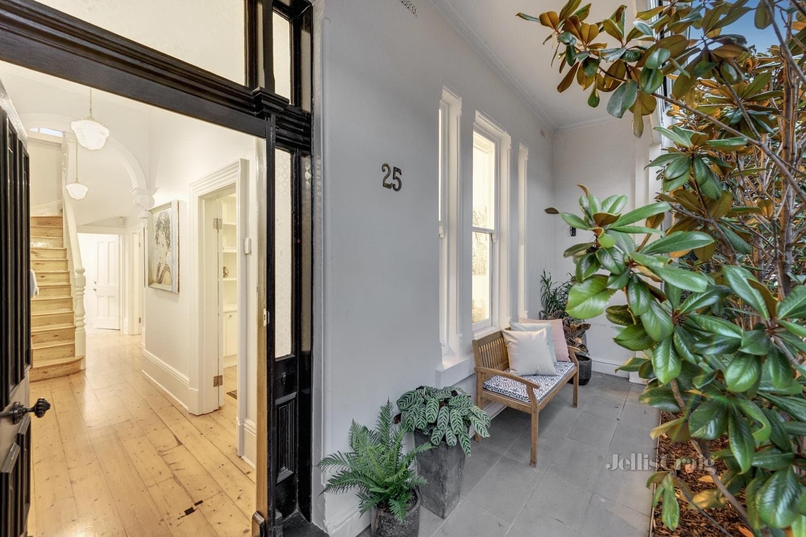 25 Canterbury Road, Middle Park, Middle Park - Thumbnail 3
