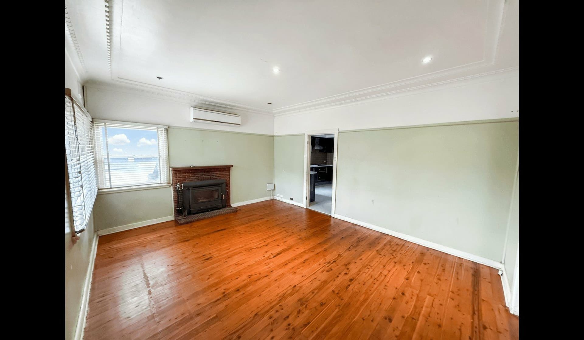 144 Lindesay Street,, Campbelltown, Campbelltown - Thumbnail 4