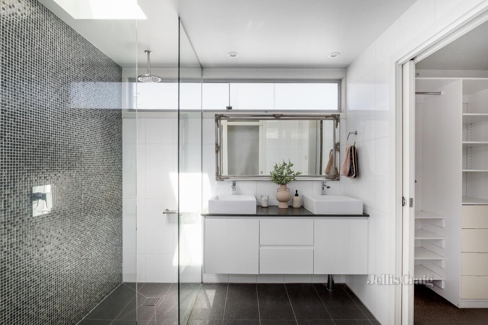 7 Bridge Street, Port Melbourne, Port Melbourne - Thumbnail 6
