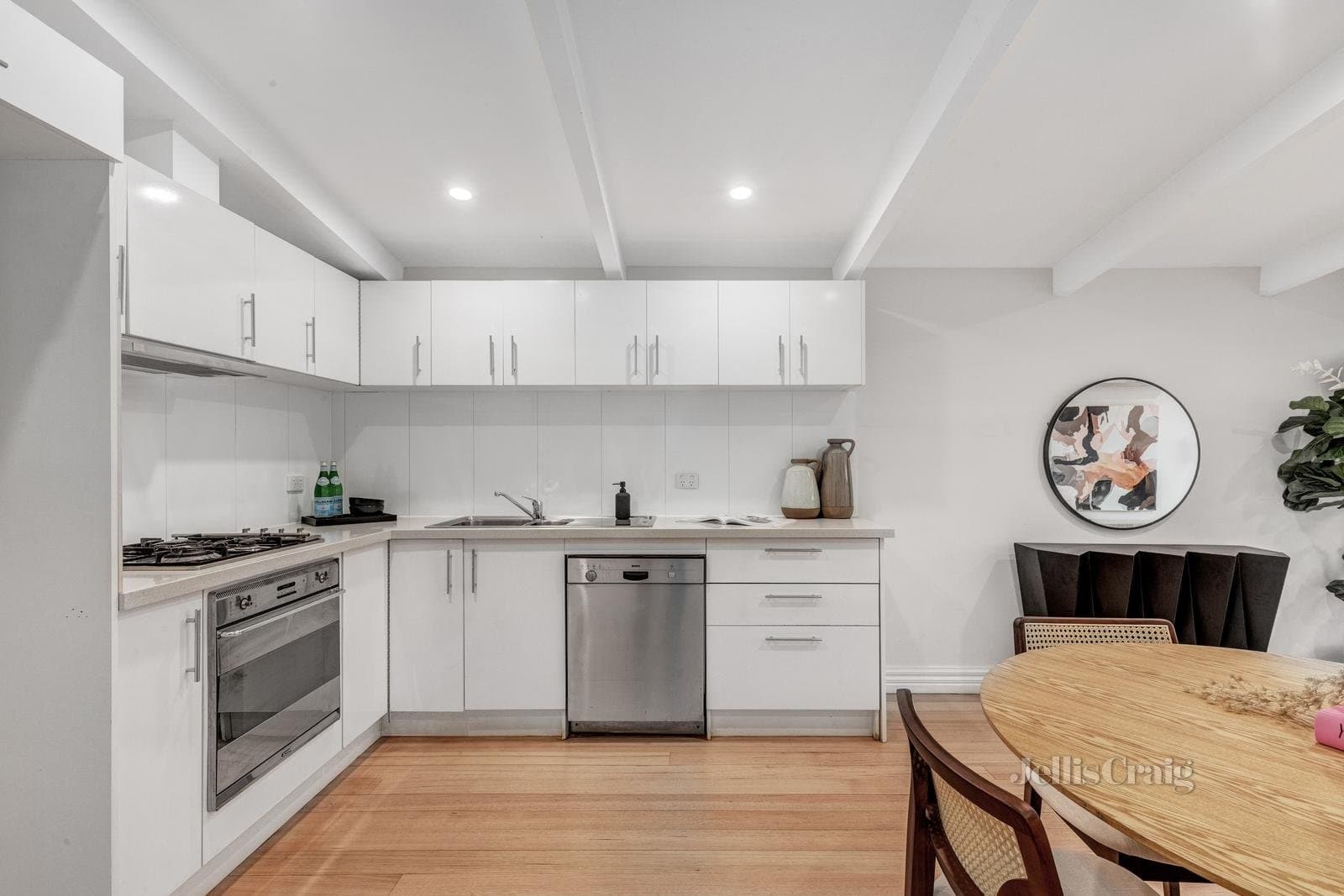 33 Mountain Street, South Melbourne, South Melbourne - Thumbnail 4