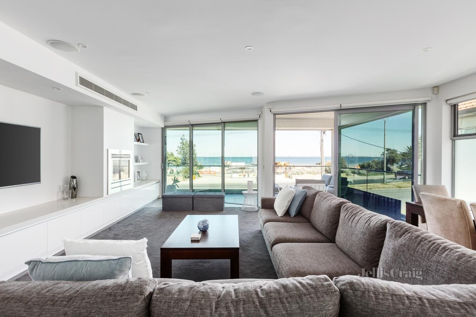 1/10 Marine Parade, St Kilda, St Kilda - Thumbnail 4