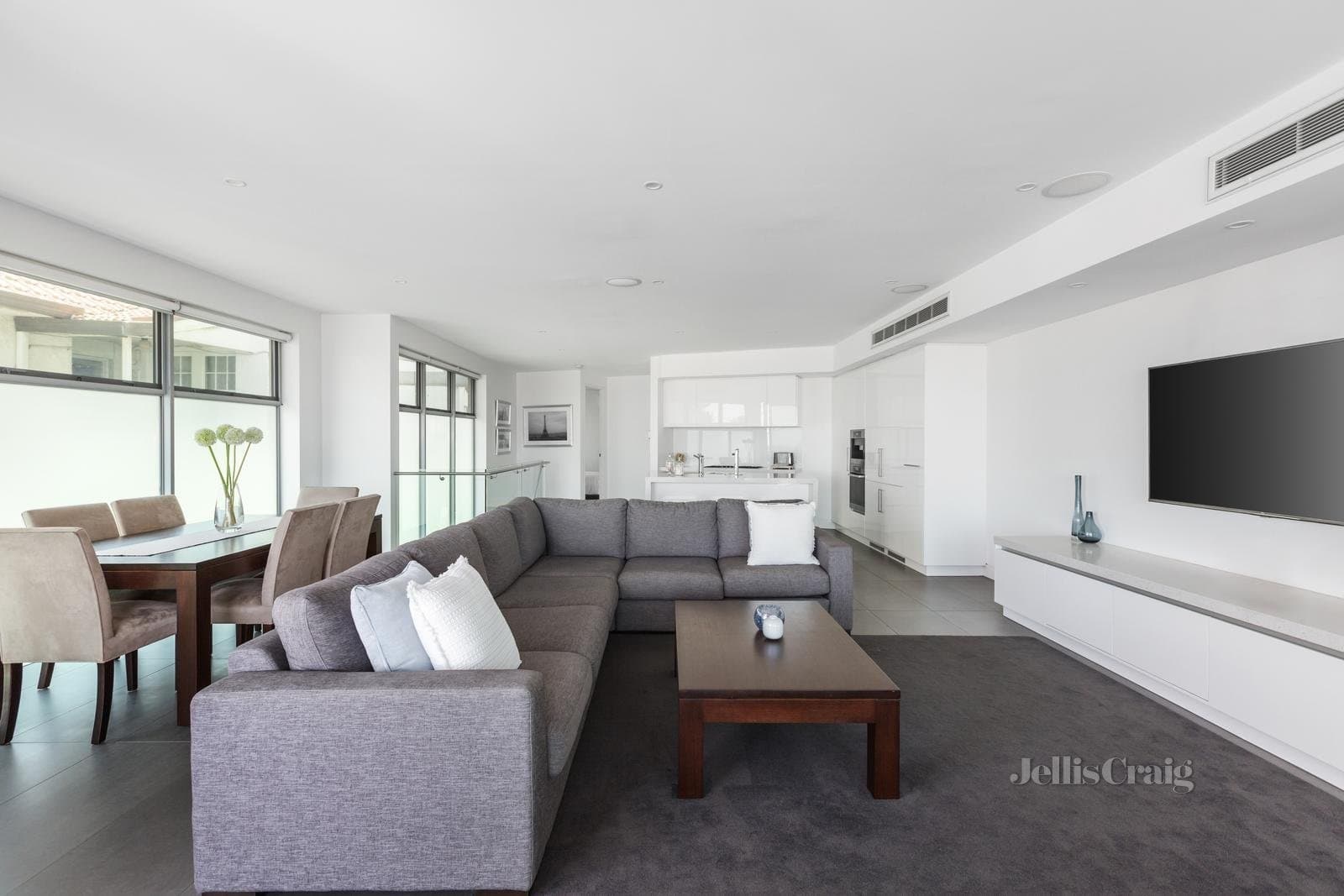 1/10 Marine Parade, St Kilda, St Kilda - Thumbnail 5