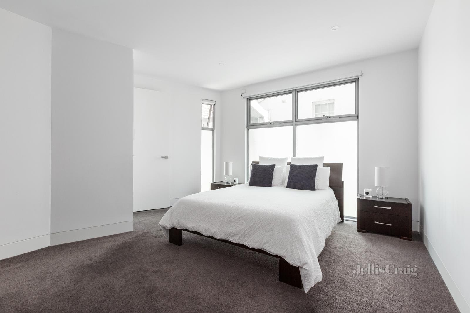 1/10 Marine Parade, St Kilda, St Kilda - Thumbnail 8