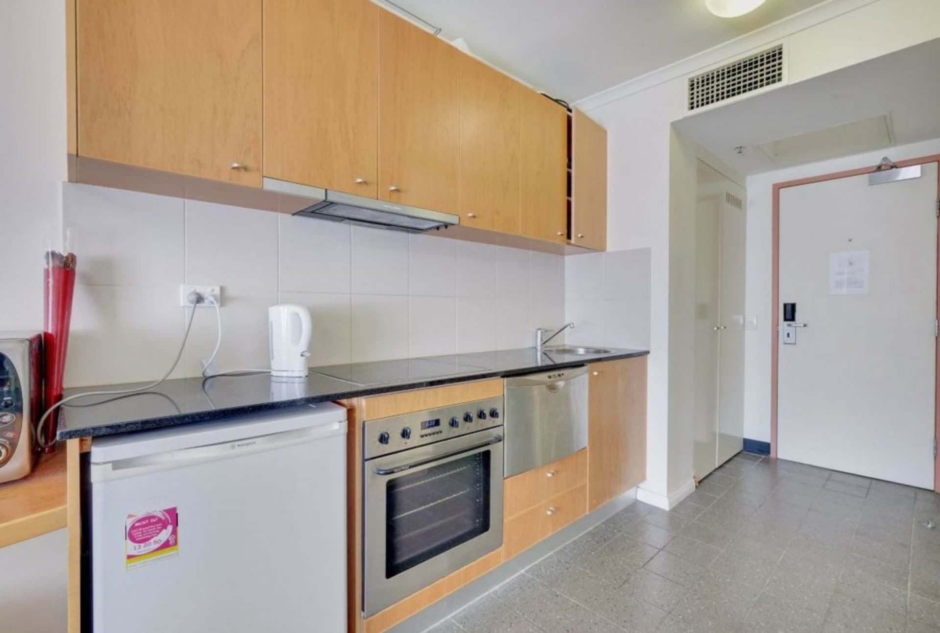 305/2 Akuna Street, City, City - Thumbnail 3