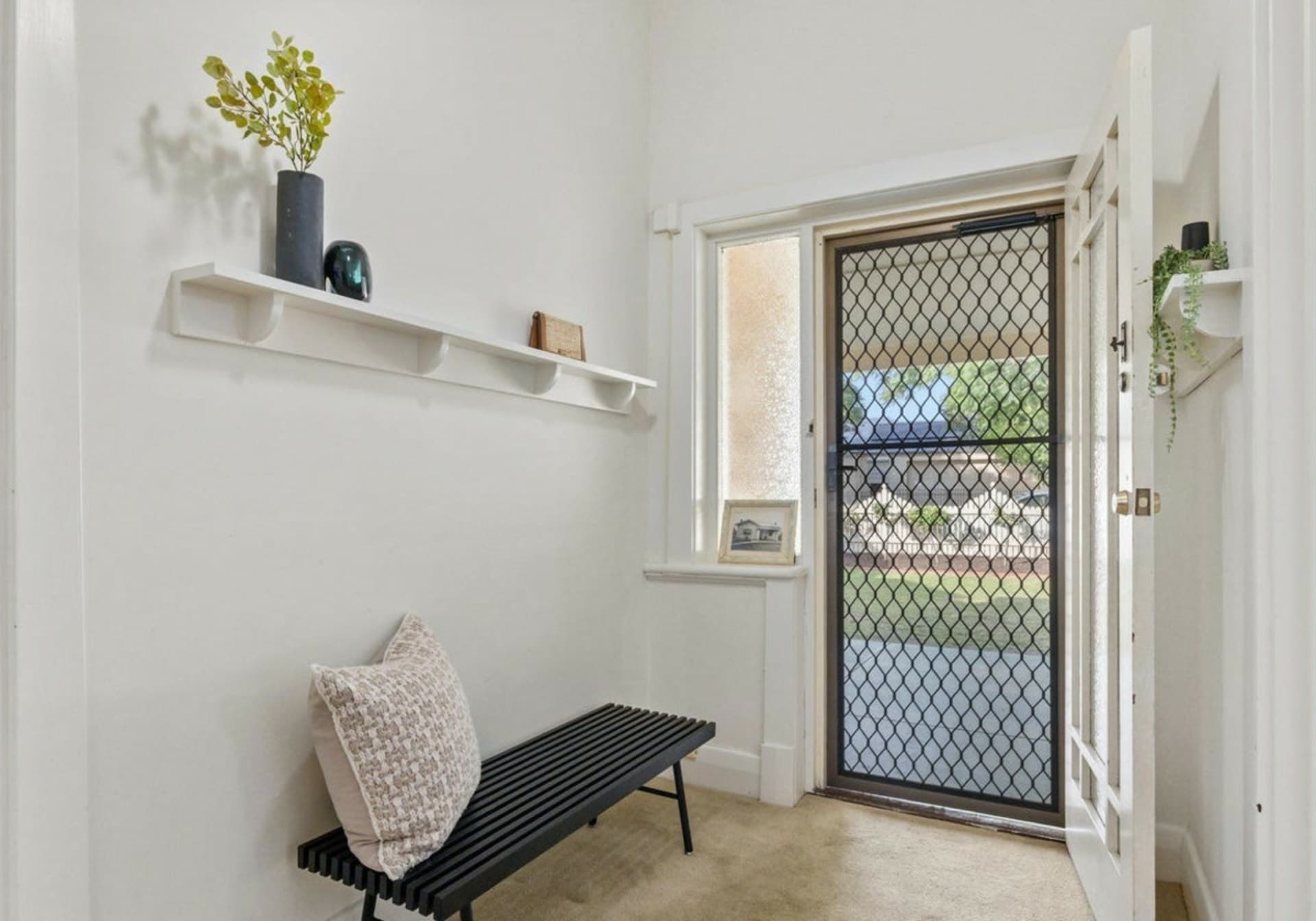 1 Clovelly Avenue, Clarence Park, Clarence Park - Thumbnail 3
