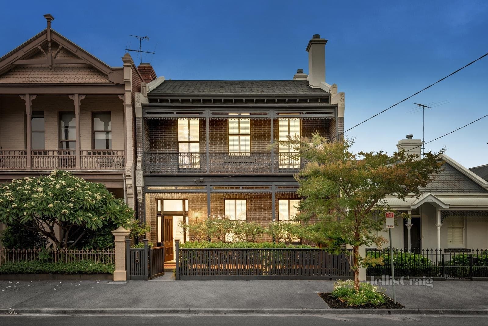 11 Madden Street, Albert Park, Albert Park - Thumbnail 2