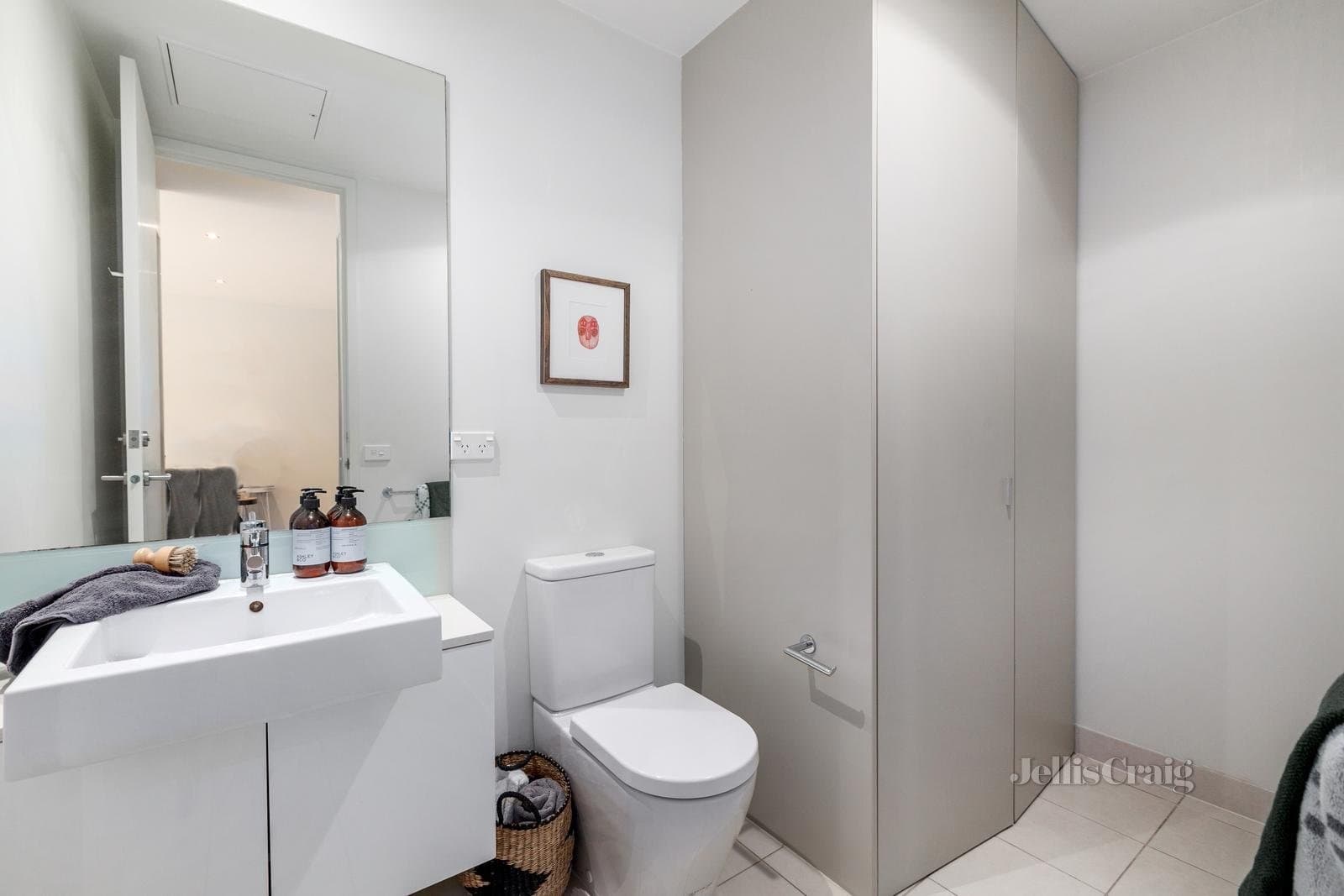 4/24 Milton Street, Elwood, Elwood - Image 1
