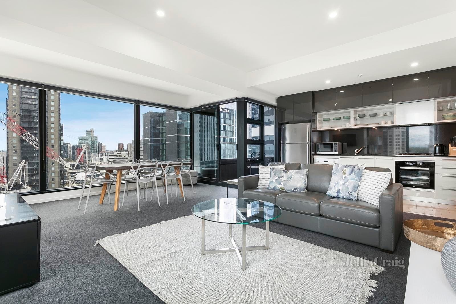 1604/7 Riverside Quay, Southbank, Southbank - Thumbnail 3