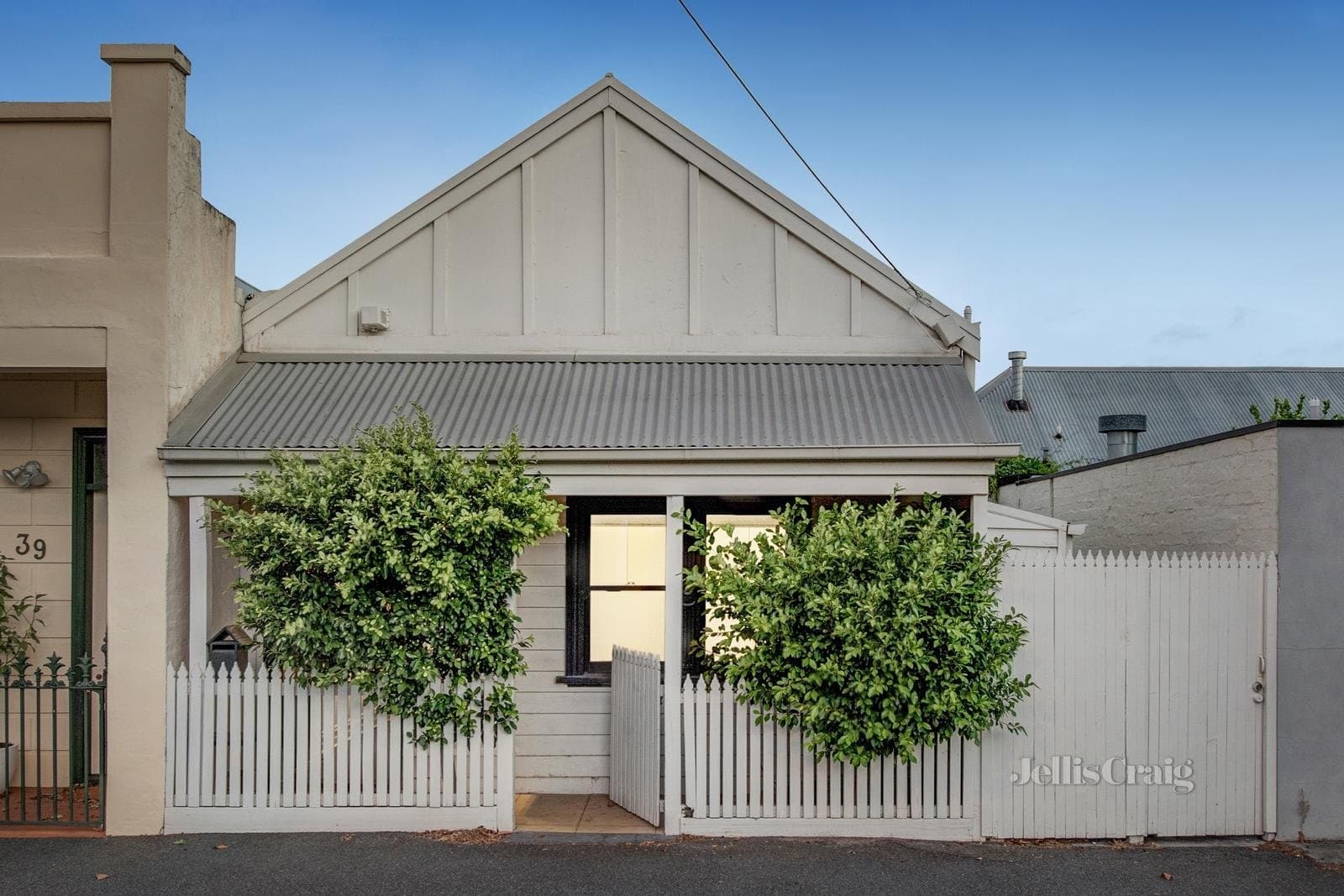 41 Mills Street, Albert Park, Albert Park - Thumbnail 2