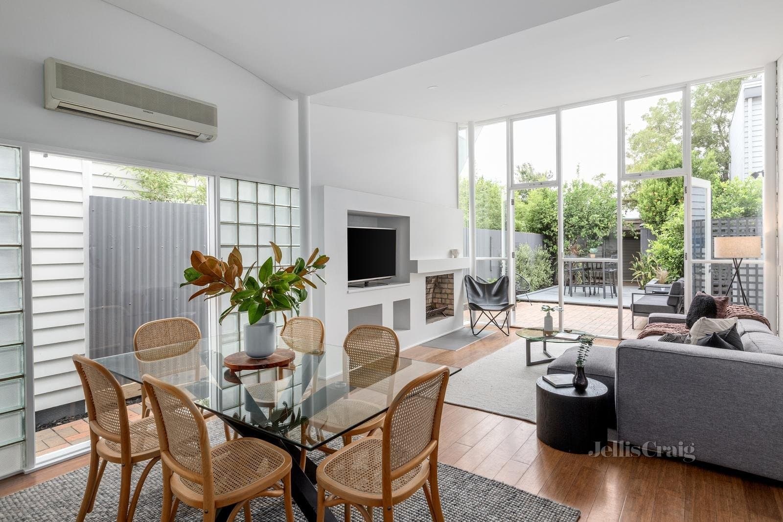 134 Clark Street, Port Melbourne, Port Melbourne - Thumbnail 3